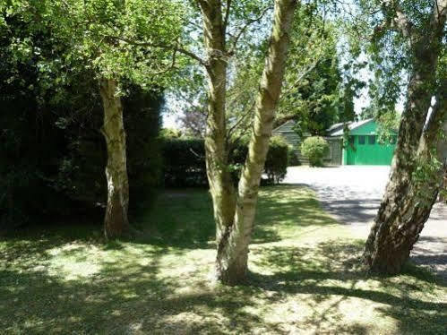 ホテルCopthorne Caravans Merston エクステリア 写真